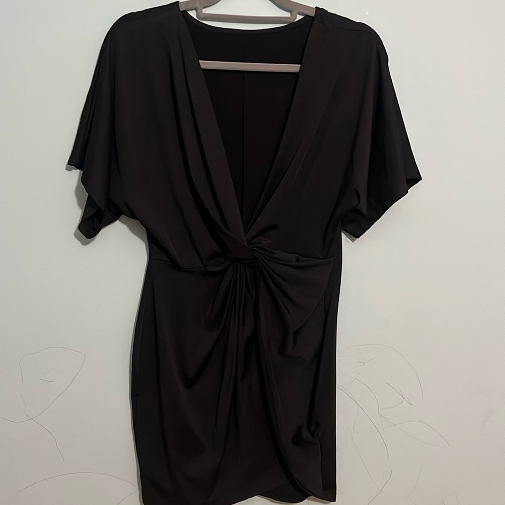 Super cute black dress.